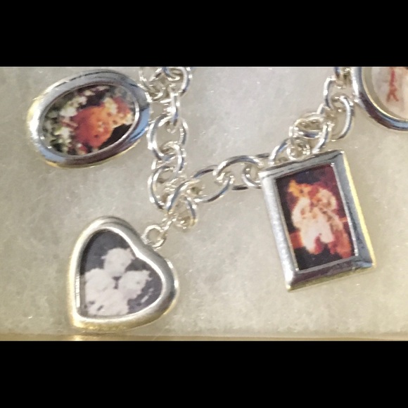 Charm bracelet - Picture 4 of 5